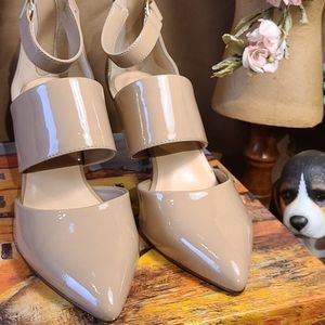 Bella Vita nude 3 inch heels zipper 8 1/2